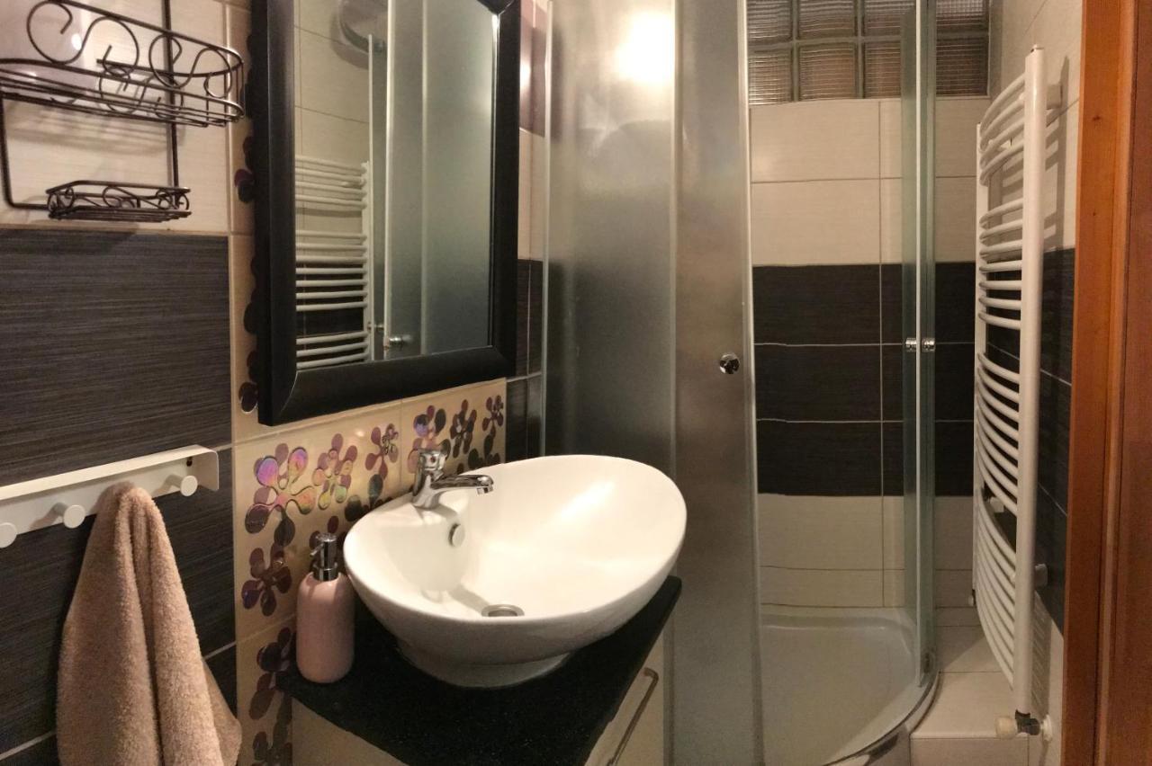 גיולה Pitypang Apartman מראה חיצוני תמונה